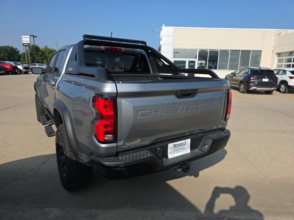 2025 Chevrolet Colorado ZR2 photo 4