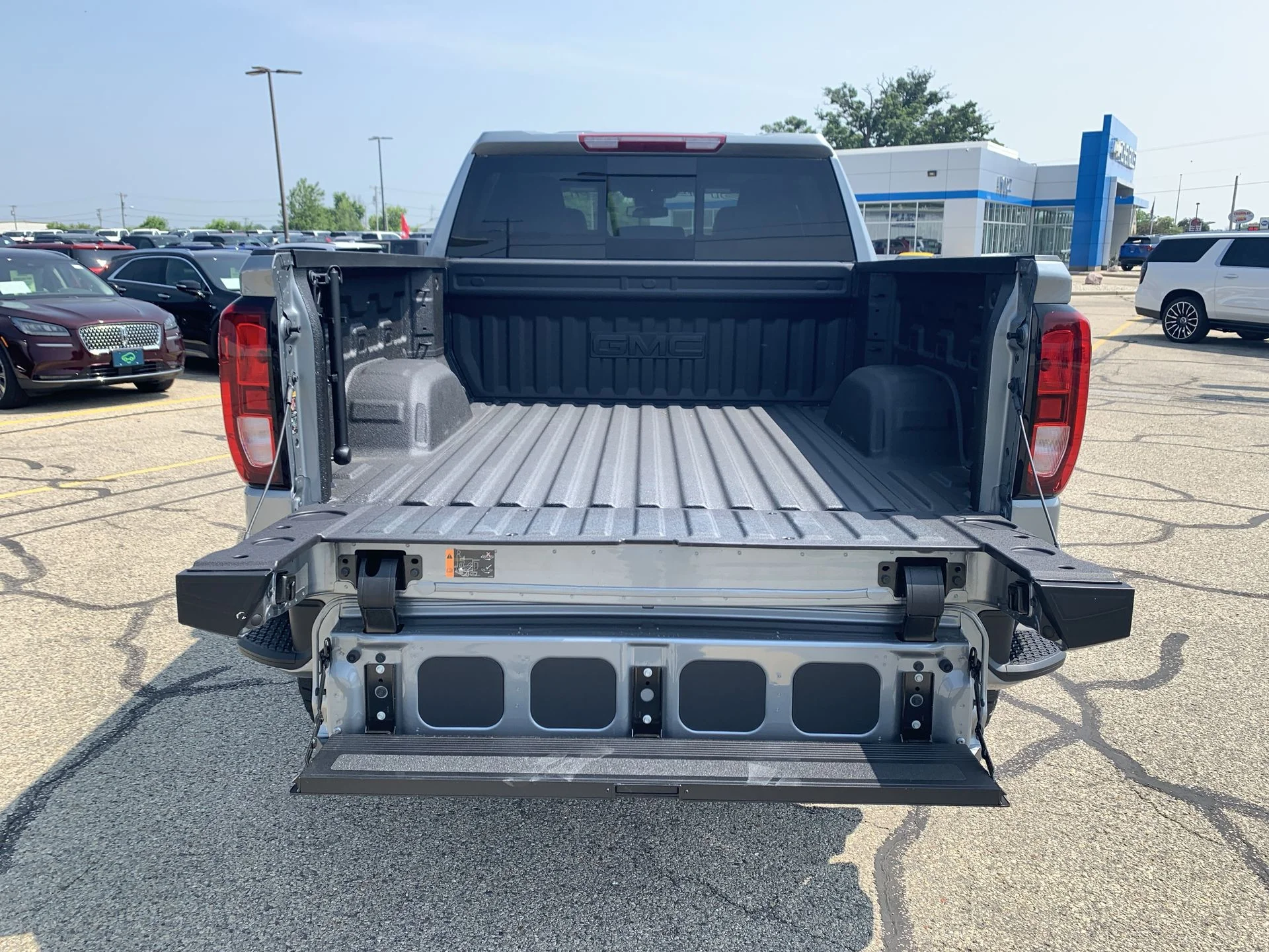 2025 GMC Sierra 1500 Elevation - Photo 45