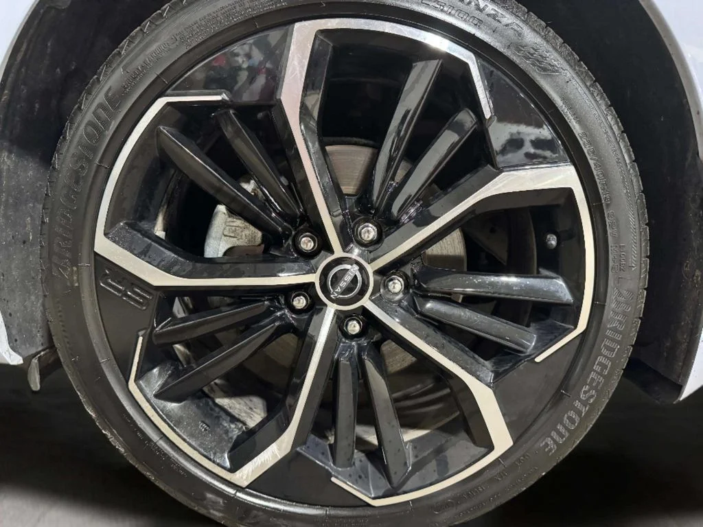 Certified Used 2023 Gray Sky Pearl Nissan 2.5 SR image 31