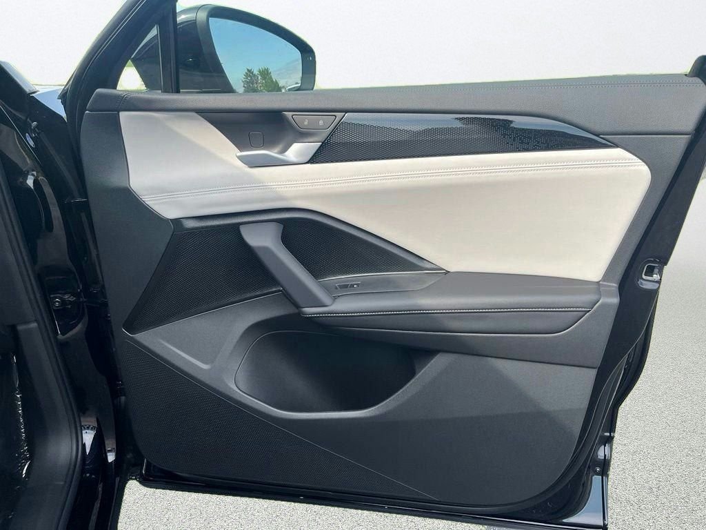 New 2026 Black Volkswagen 2.0T SE image 11