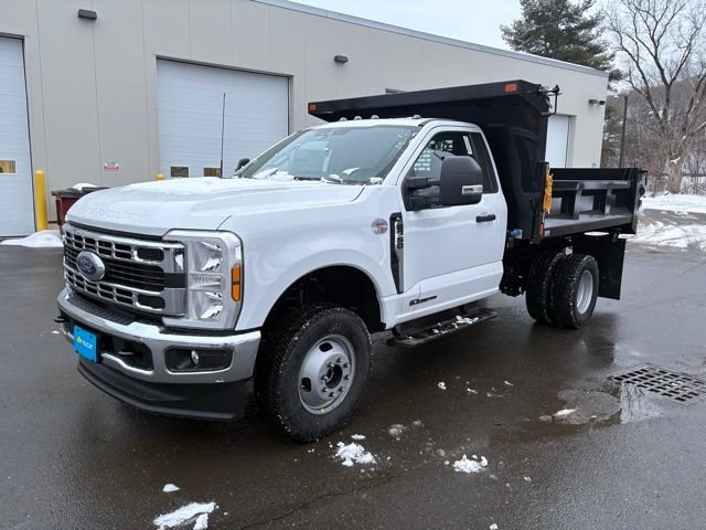 New 2026 Oxford White Ford XL image 3