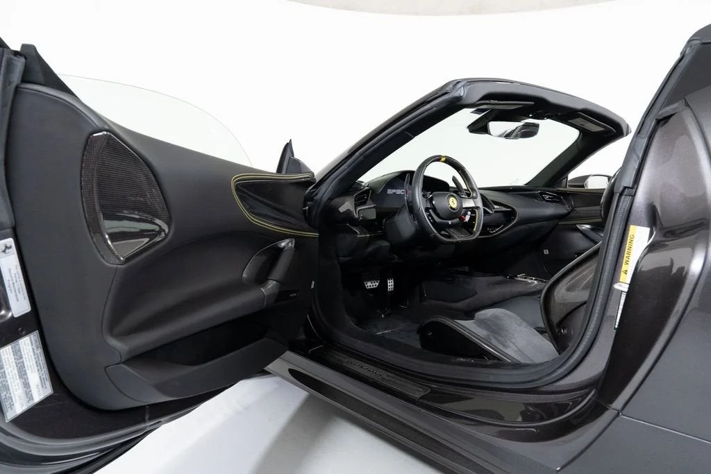 Used 2022 Extra Sample Ferrari Base image 30