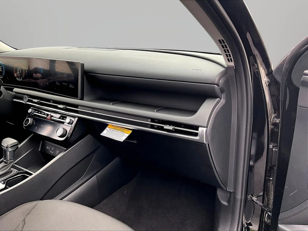 New 2026 Black Hyundai SEL image 28