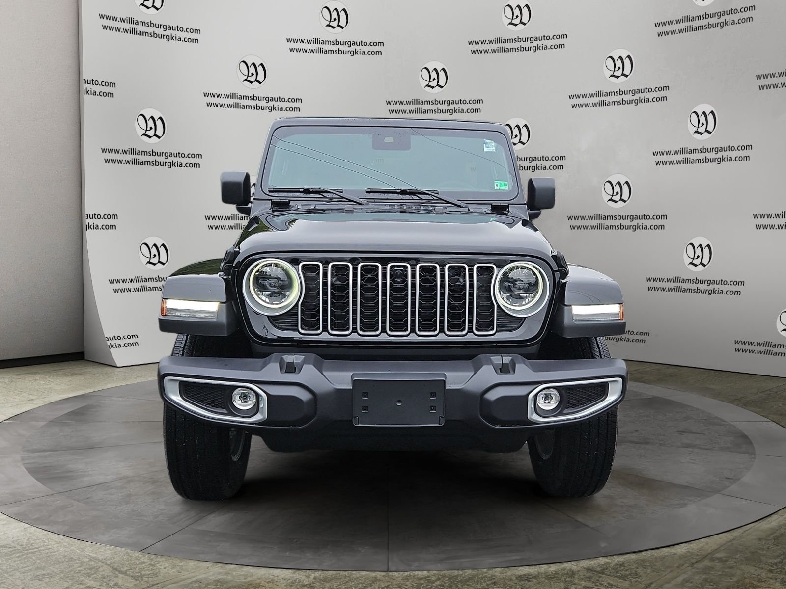 2025 Jeep Wrangler 4-Door Sahara - Photo 8
