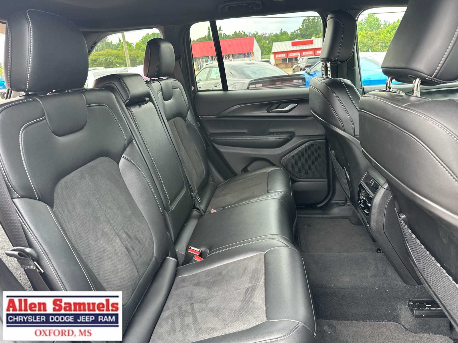 Certified Used 2025 Bright White Clearcoat Jeep Altitude image 36