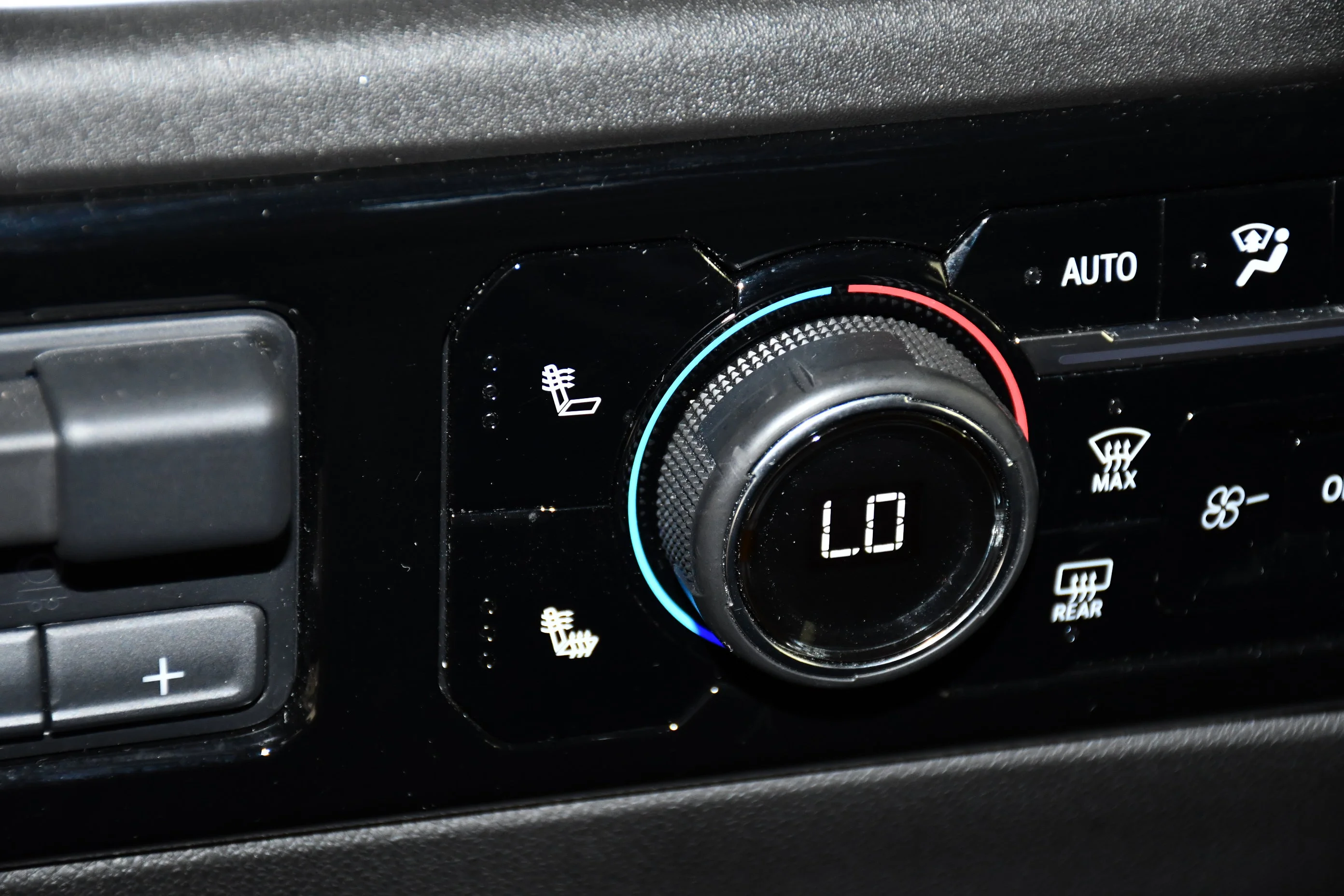 Used 2026 Riptide Blue Metallic Chevrolet RST image 31