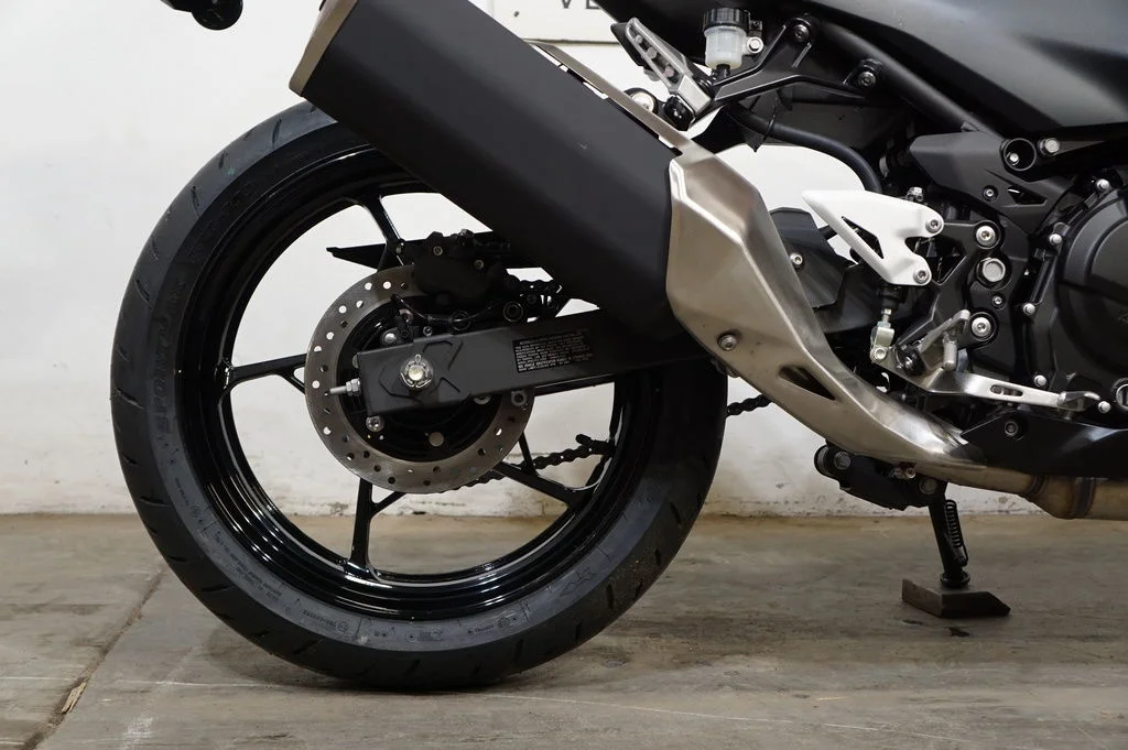 New 2026 Metallic Flat Spark Black/Metallic Spark Black Kawasaki Metallic Flat Spark Black image 13