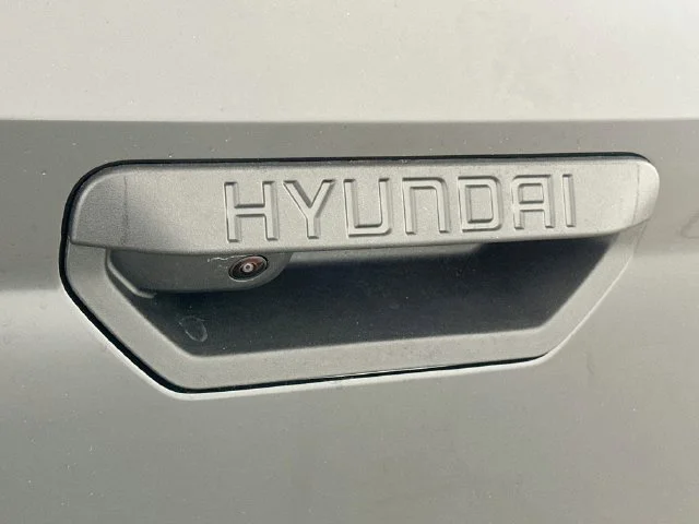 New 2027 Black Hyundai SE image 23