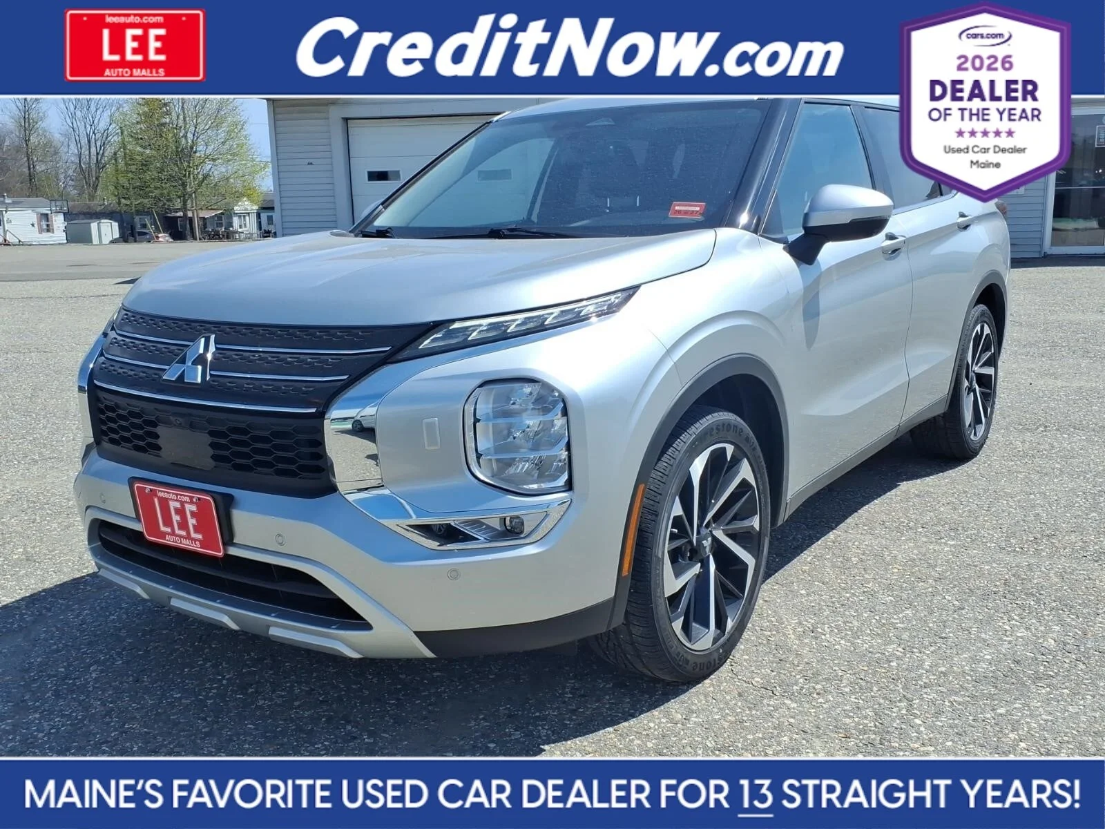 Used 2024 Silver Alloy Mitsubishi SE image 1