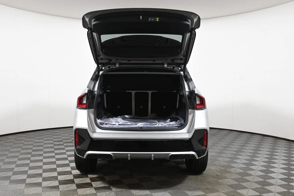 New 2027  BMW xDrive28i image 31