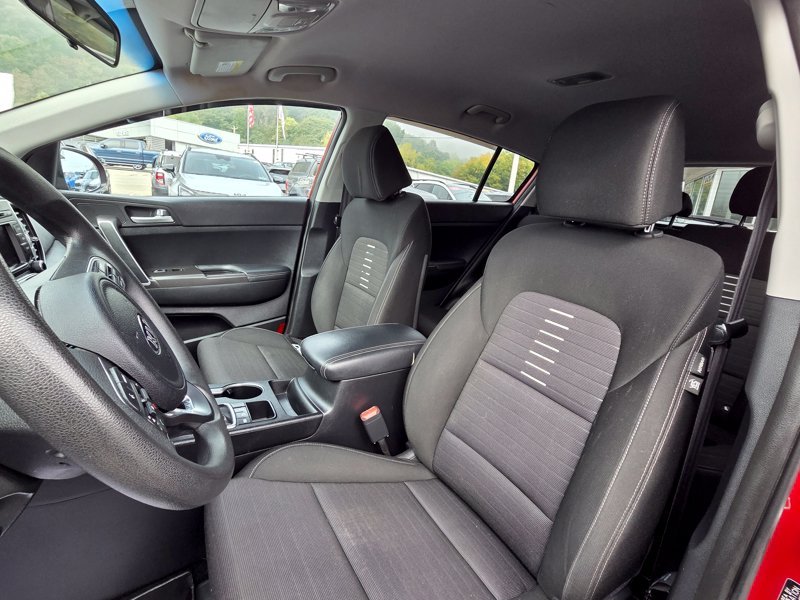 Used 2018 Red Kia LX image 24
