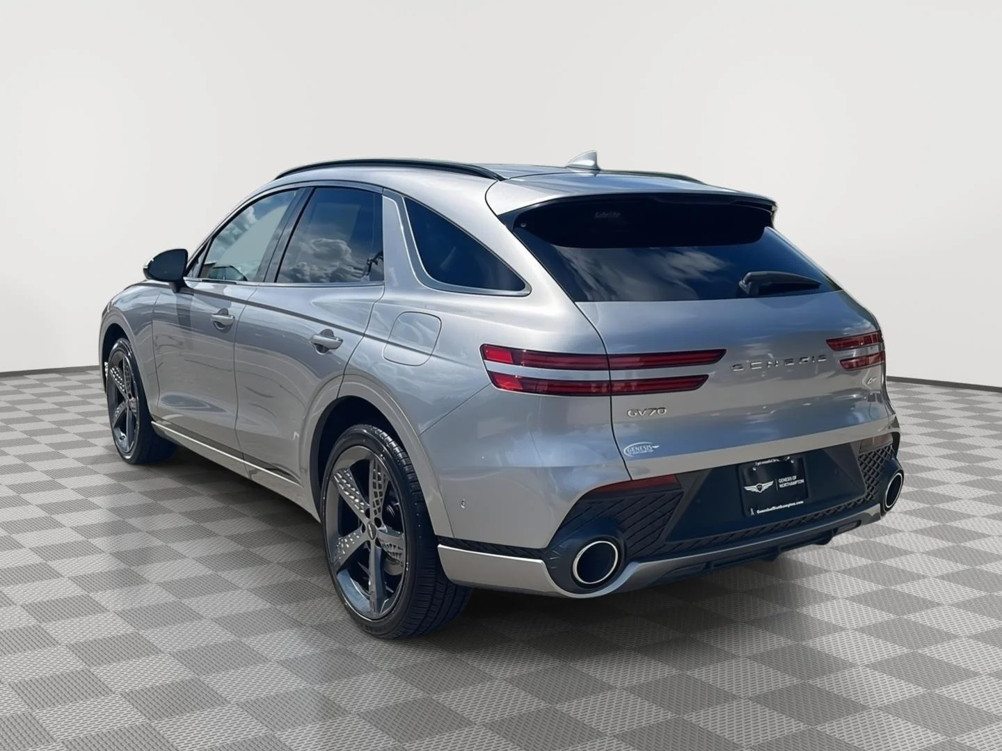 Used 2022 Savile Silver Genesis 2.5T image 7