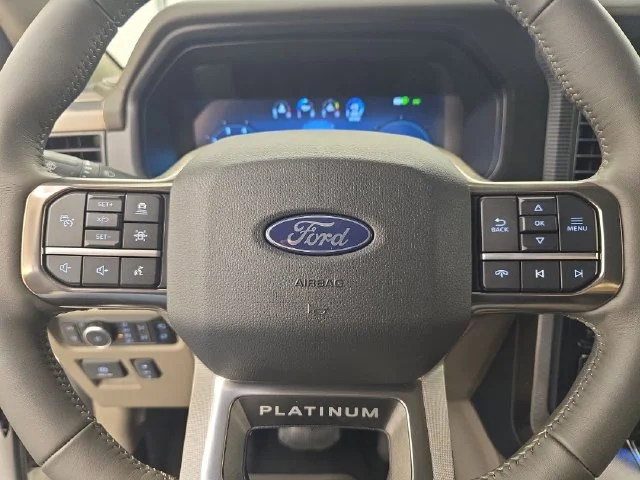 New 2026 Star White Metallic Tri-Coat Ford Platinum® image 40