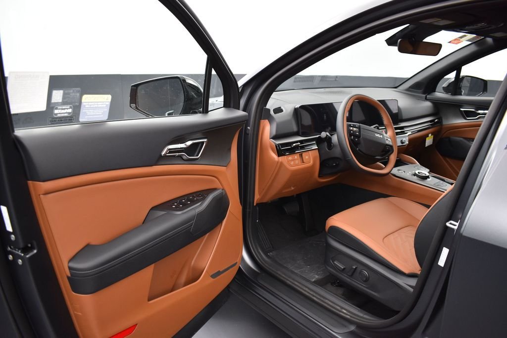 New 2026 Shadow Matte Gray Kia X-Line image 5