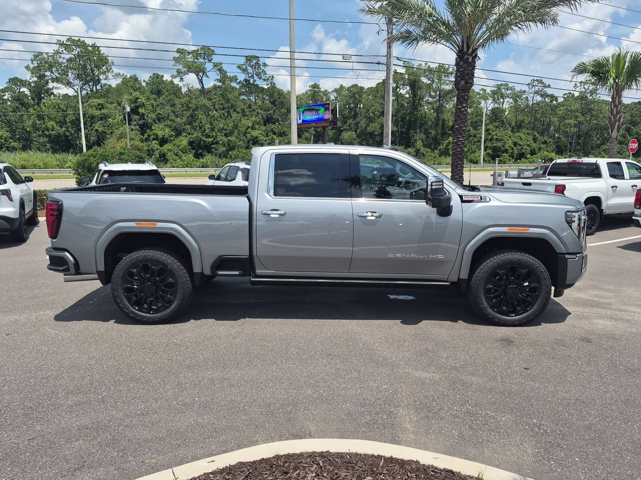 2026 GMC Sierra 2500HD Denali - Photo 9