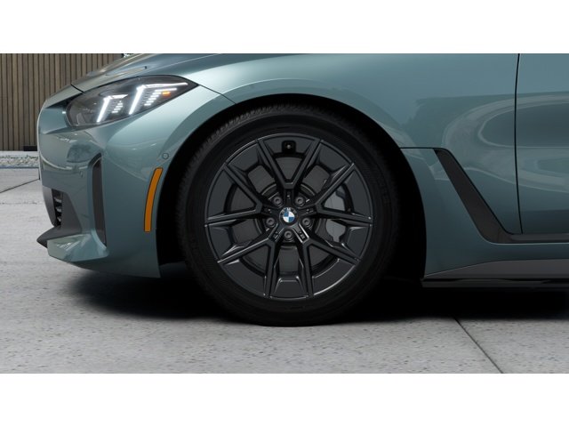 New 2026 Cape York Green Metallic BMW eDrive40 image 7
