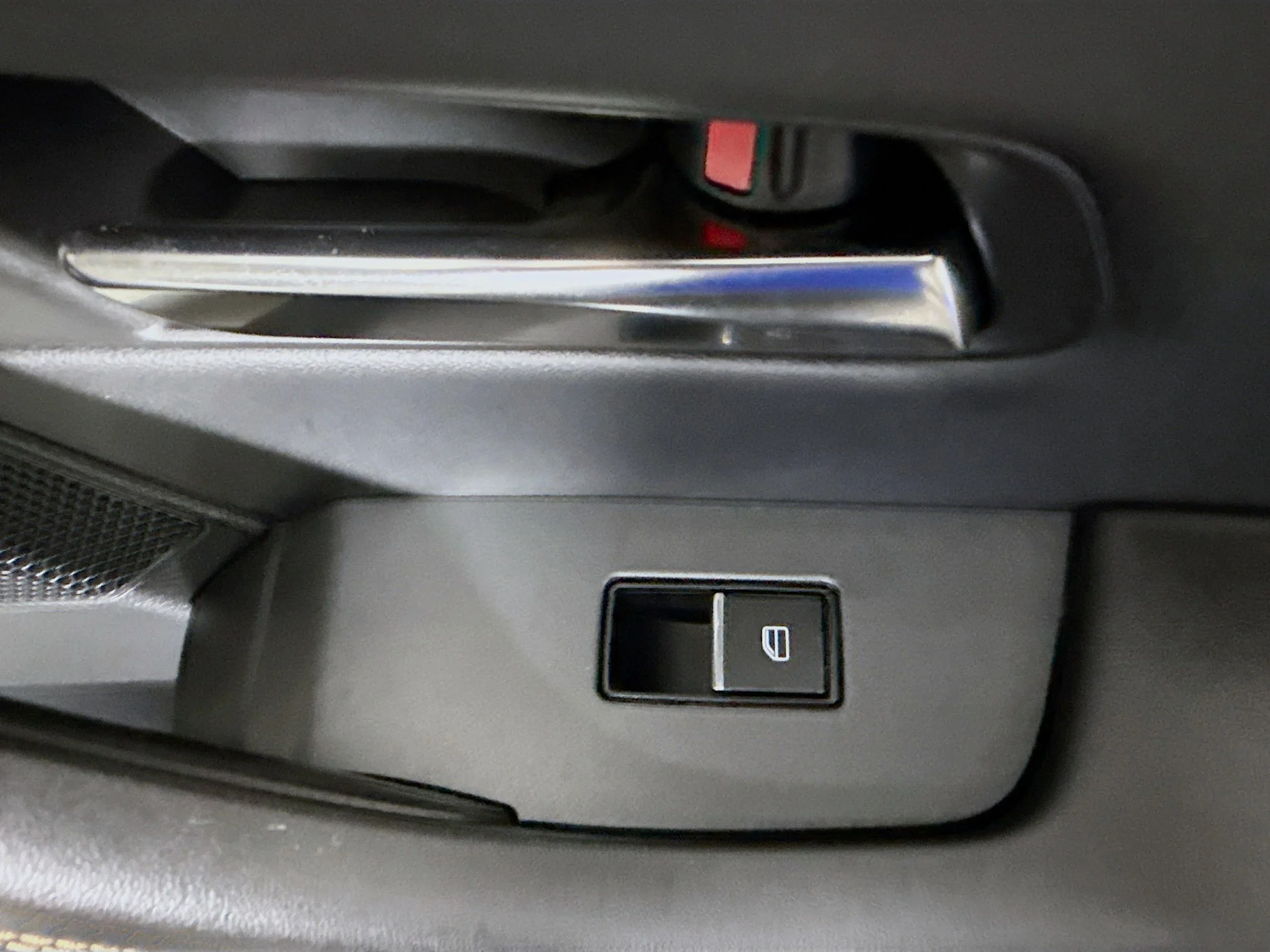 Used 2025 Rhodium White Premium Mazda Premium Package image 27