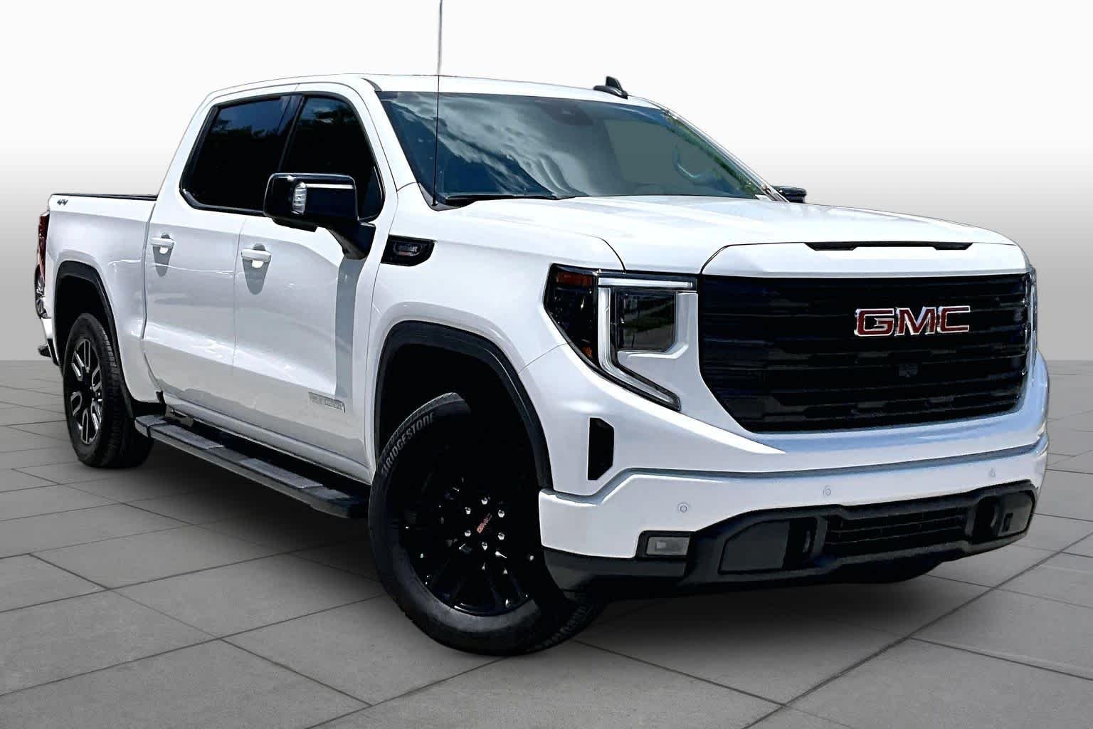 Used 2026 Summit White GMC Elevation image 3