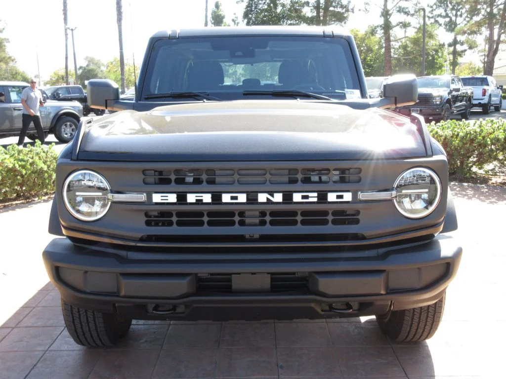 2025 Ford Bronco 4-Door Base - Photo 8