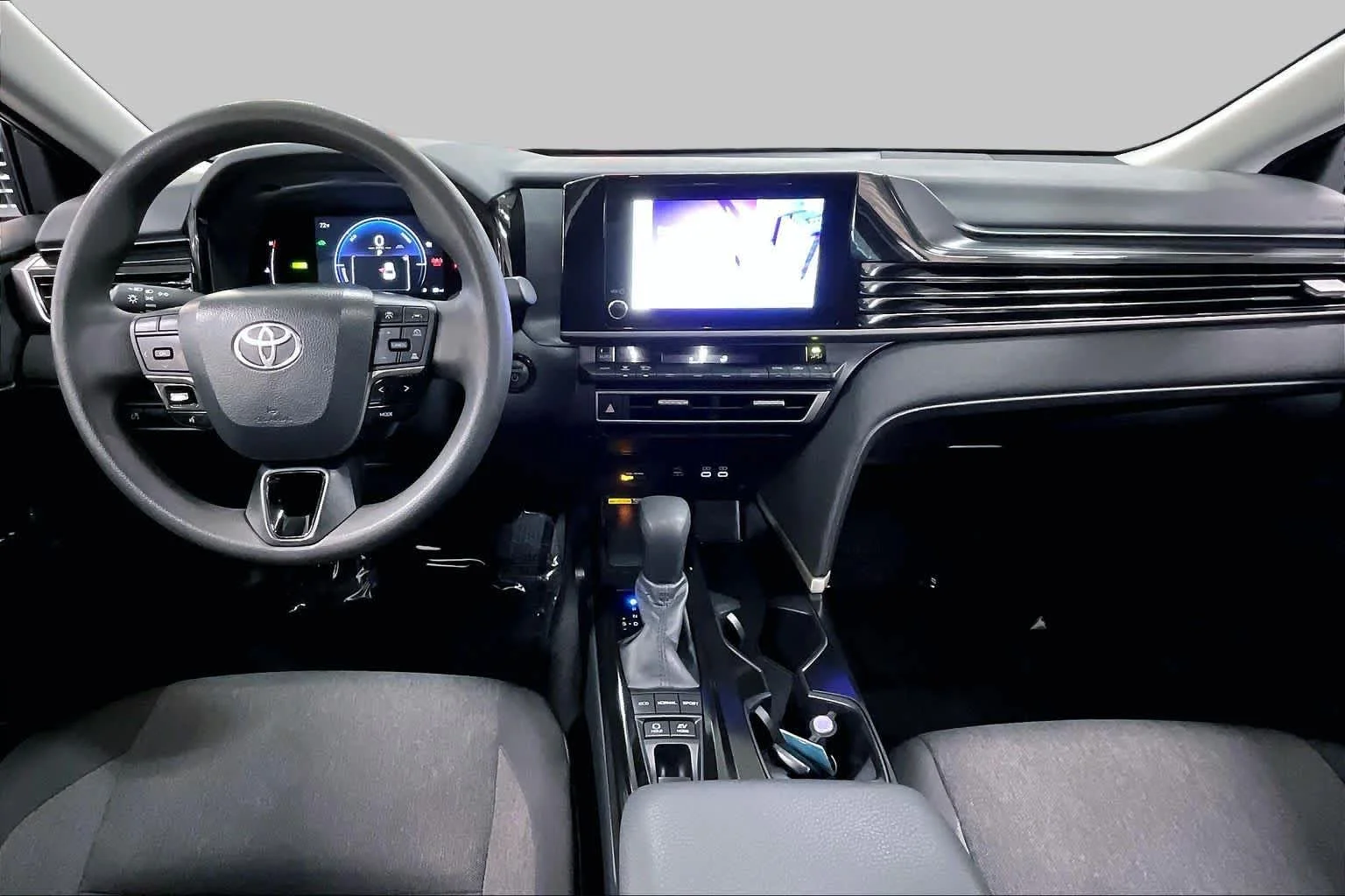 Used 2025 Underground Toyota LE image 15