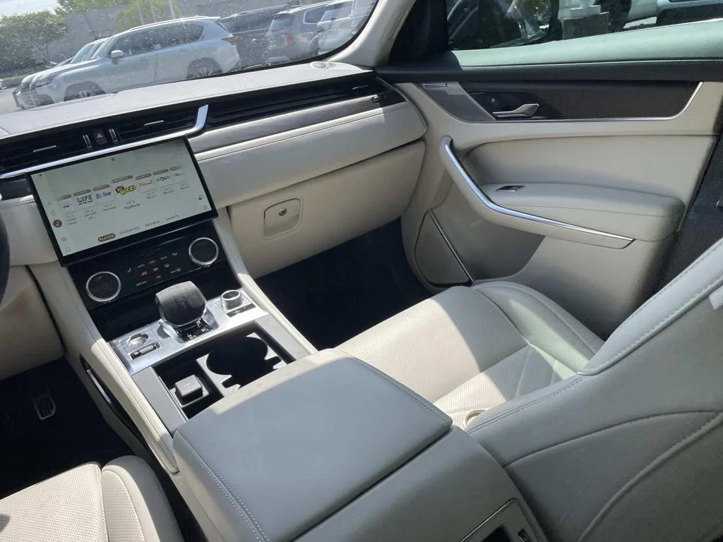 Used 2021 Blue Jaguar P250 image 8