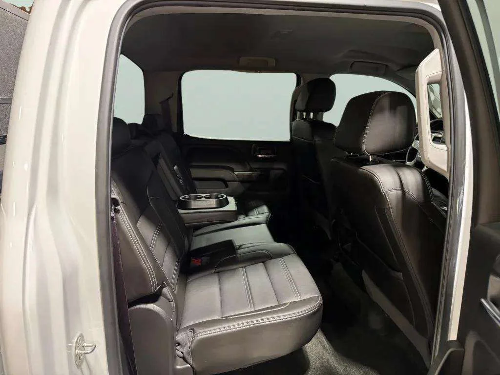Used 2016 SUMMIT WHITE GMC Denali image 25