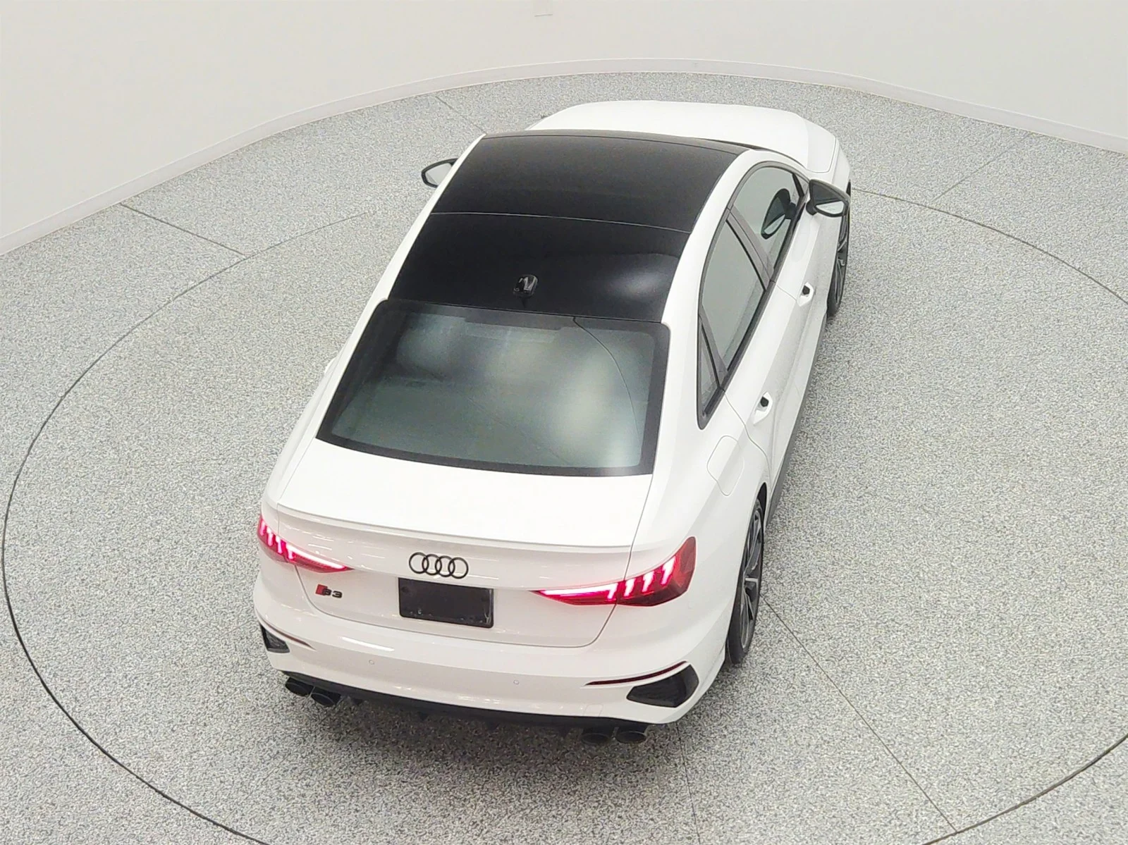 Used 2023 Ibis White Audi Premium 2.0 TFSI quattro image 27