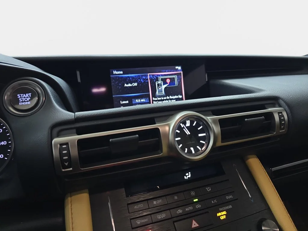 Used 2019 White Lexus 350 image 20