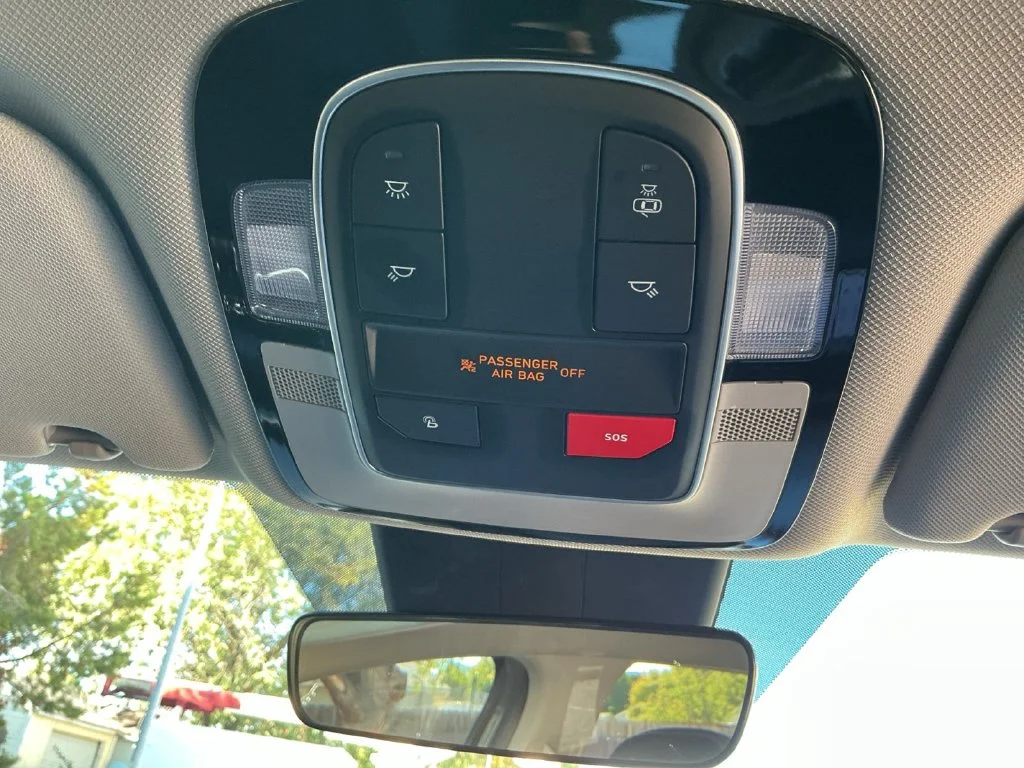 Used 2023 Gray Hyundai SEL image 35