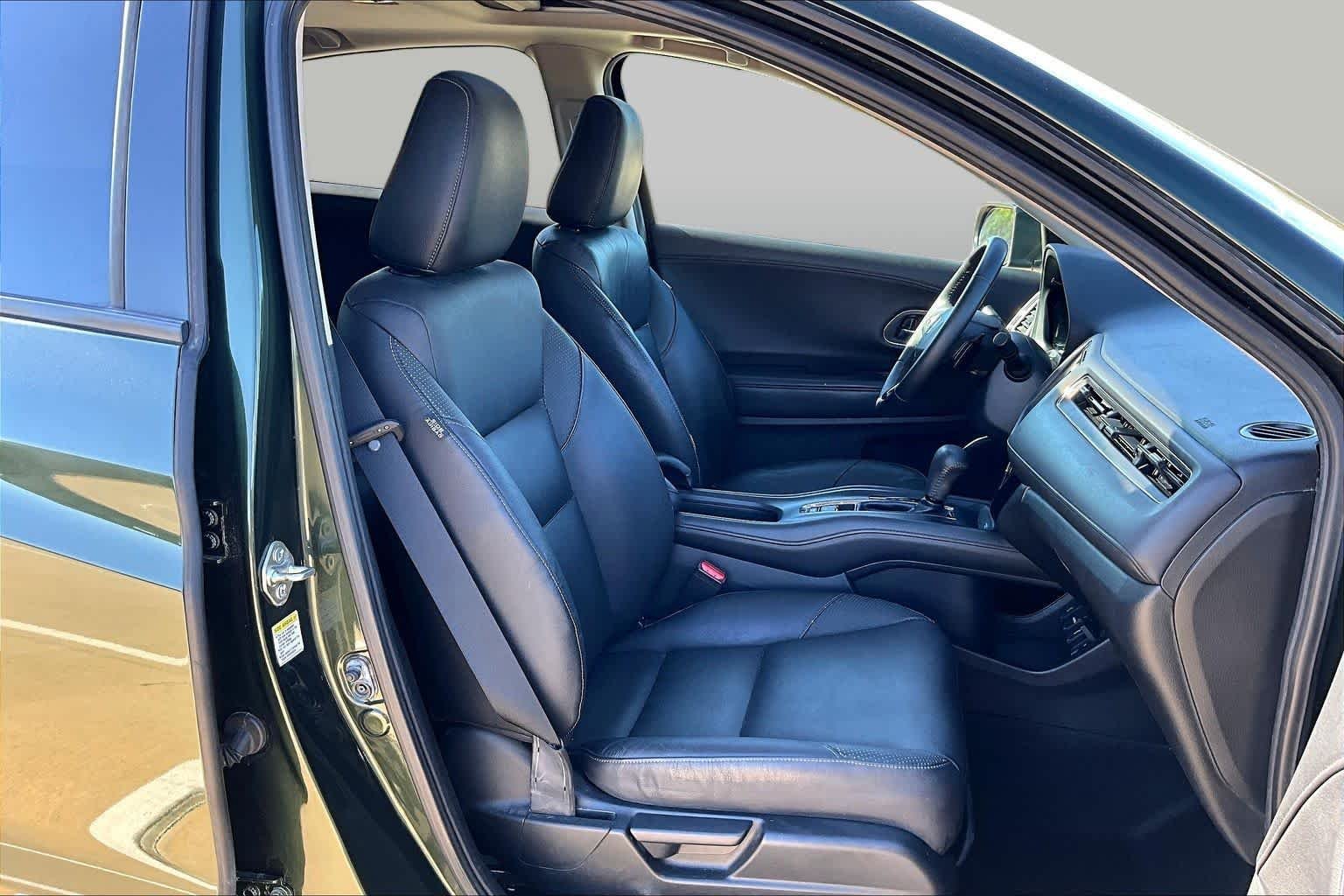 Used 2016  Honda EX-L w/Navi image 9