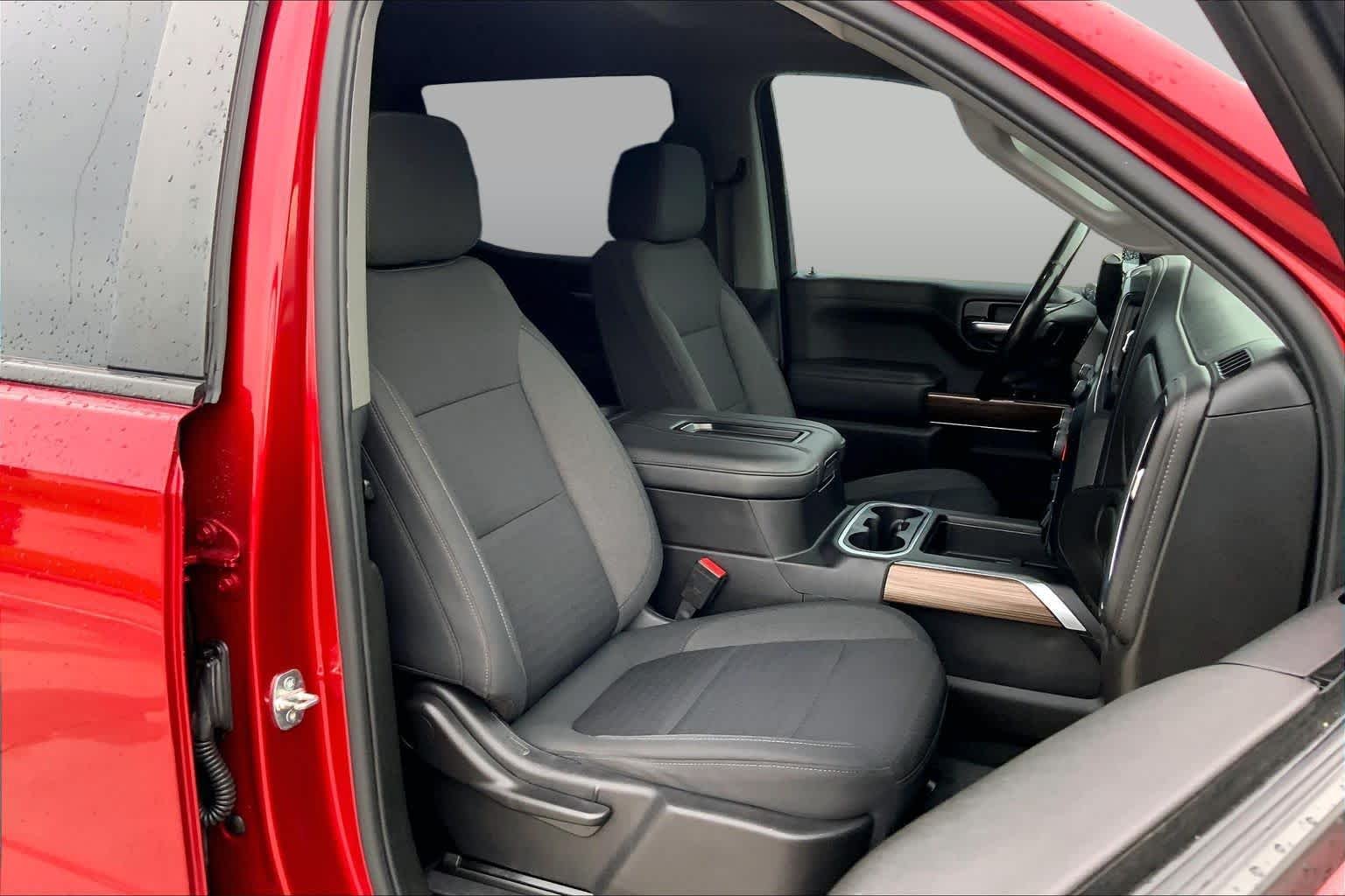Used 2021 CHERRY RED TINTCOAT Chevrolet RST image 9