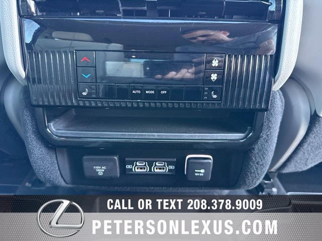 Used 2022 White Jeep Series III image 19