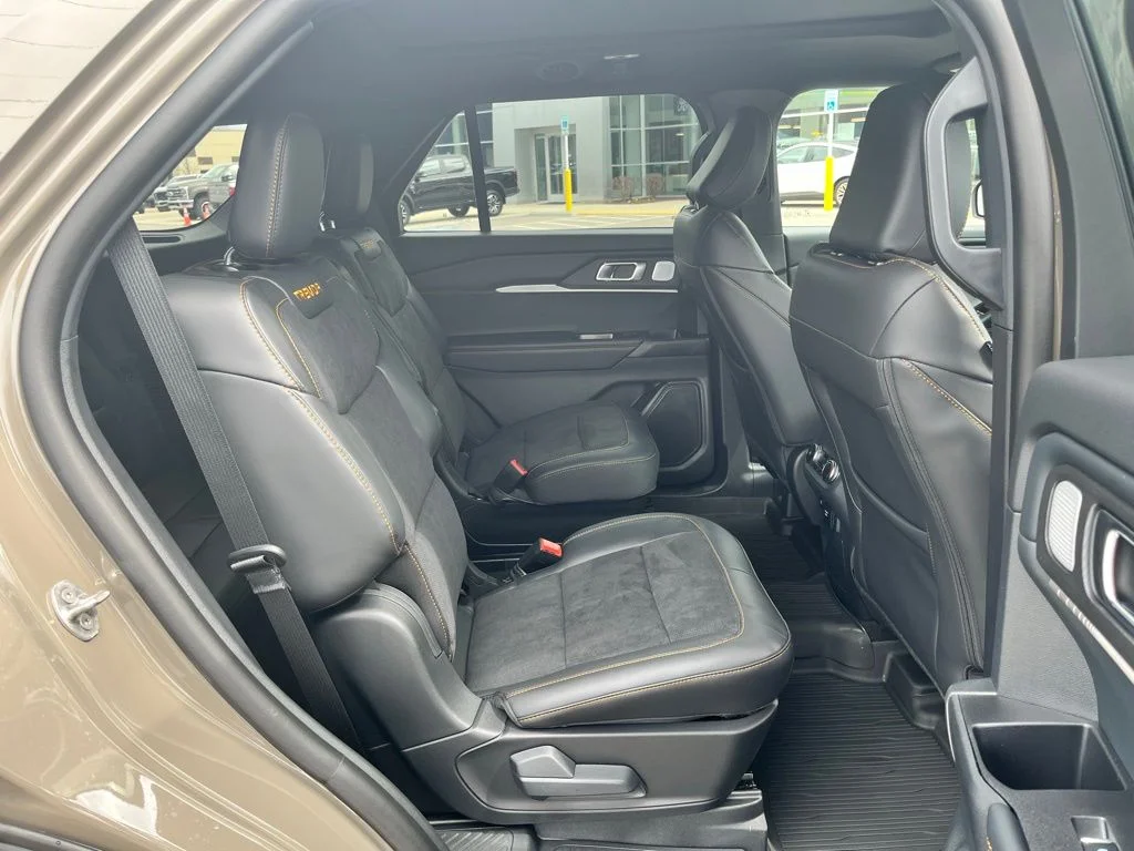 New 2026 Gray Ford Tremor image 10