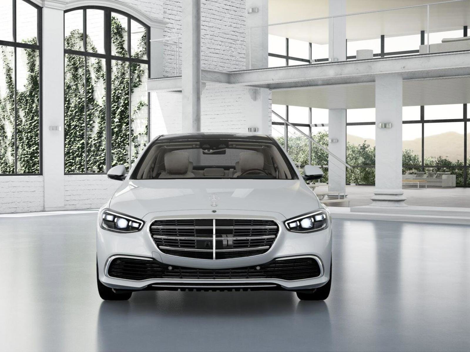 Used 2026 MANUFAKTUR Moonlight White Metallic Mercedes-Benz S 580 image 7