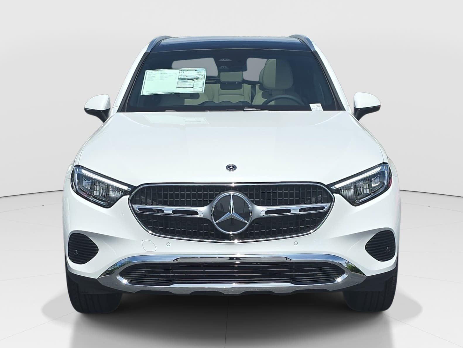 New 2026 MANUFAKTUR Moonlight White Metallic Mercedes-Benz GLC300 image 2