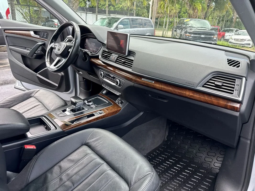 Used 2018  Audi 2.0T Premium image 25