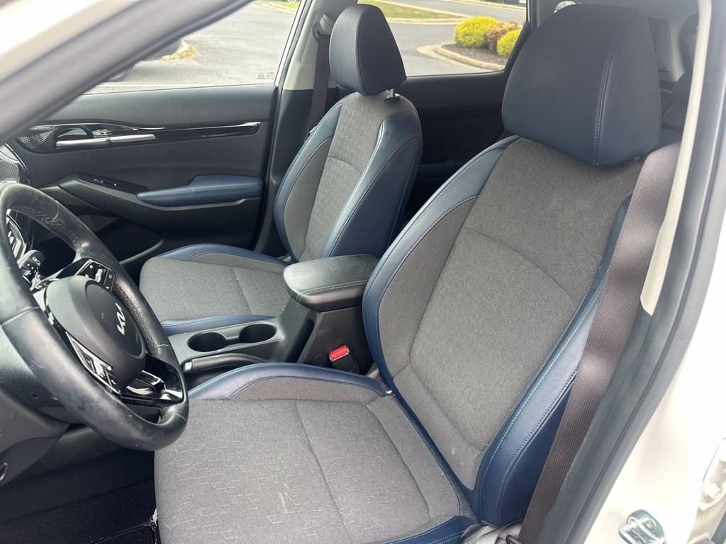 Used 2024 White Kia S image 20