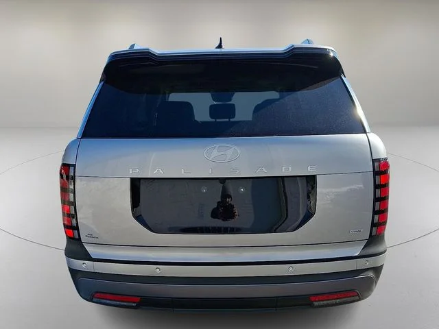 New 2026 Silver Hyundai SEL Premium image 6