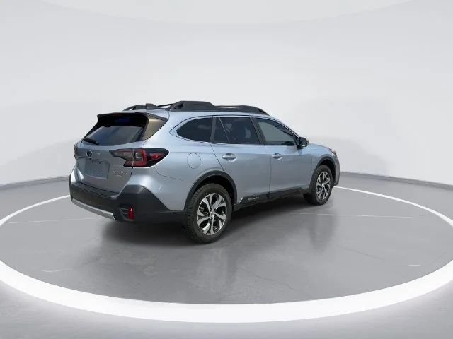 Used 2022 Silver Subaru Limited image 7
