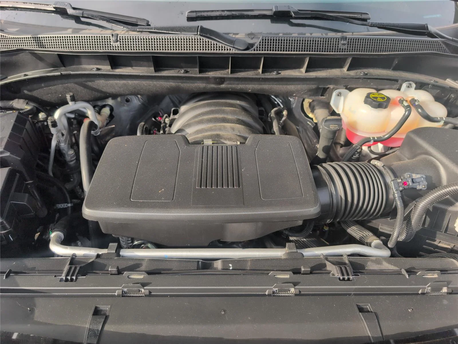 Used 2025 Black Chevrolet LT image 10