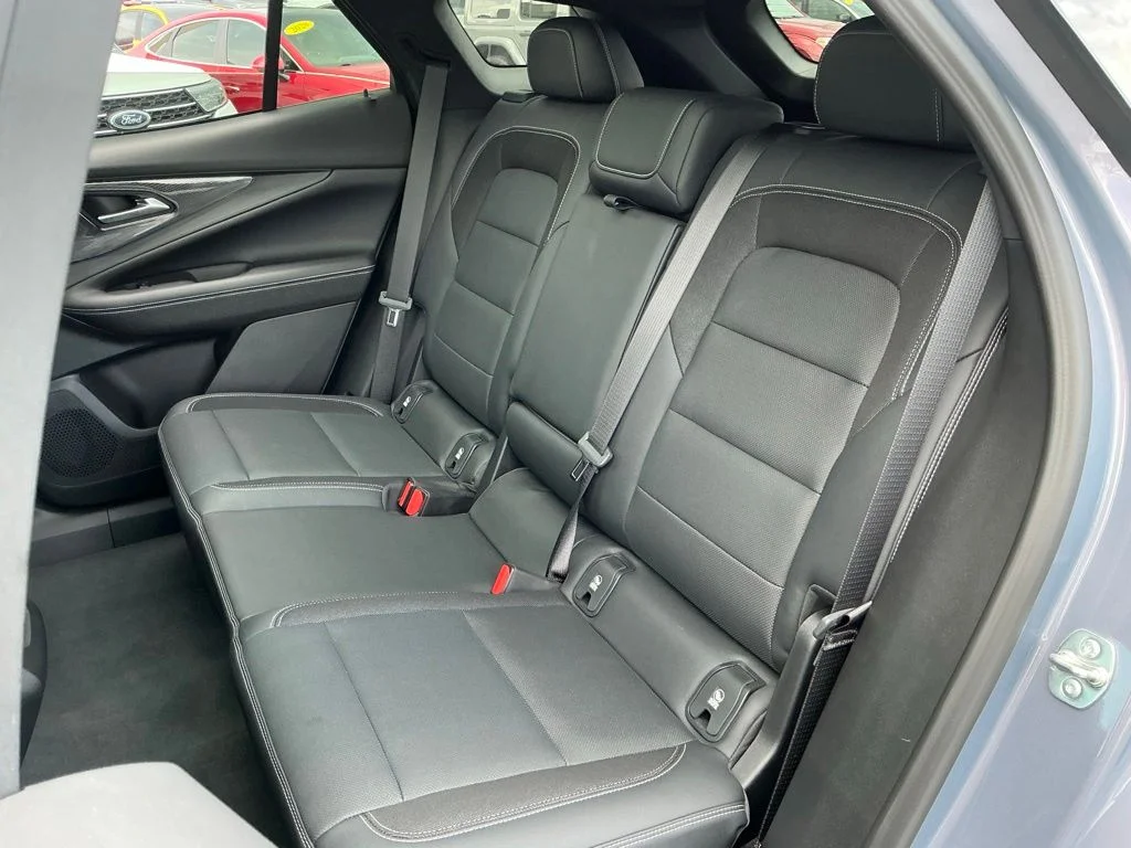 Used 2024 Gray Chevrolet LT image 33