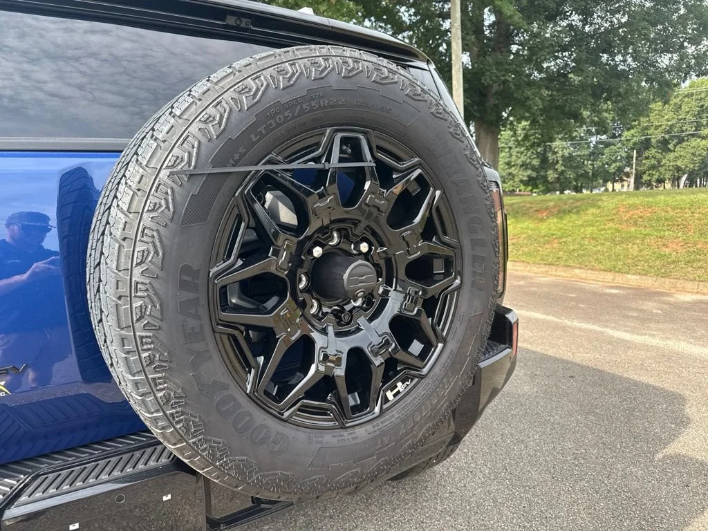 Used 2024 Supernova Metallic (Dark Blue) GMC 2X image 36