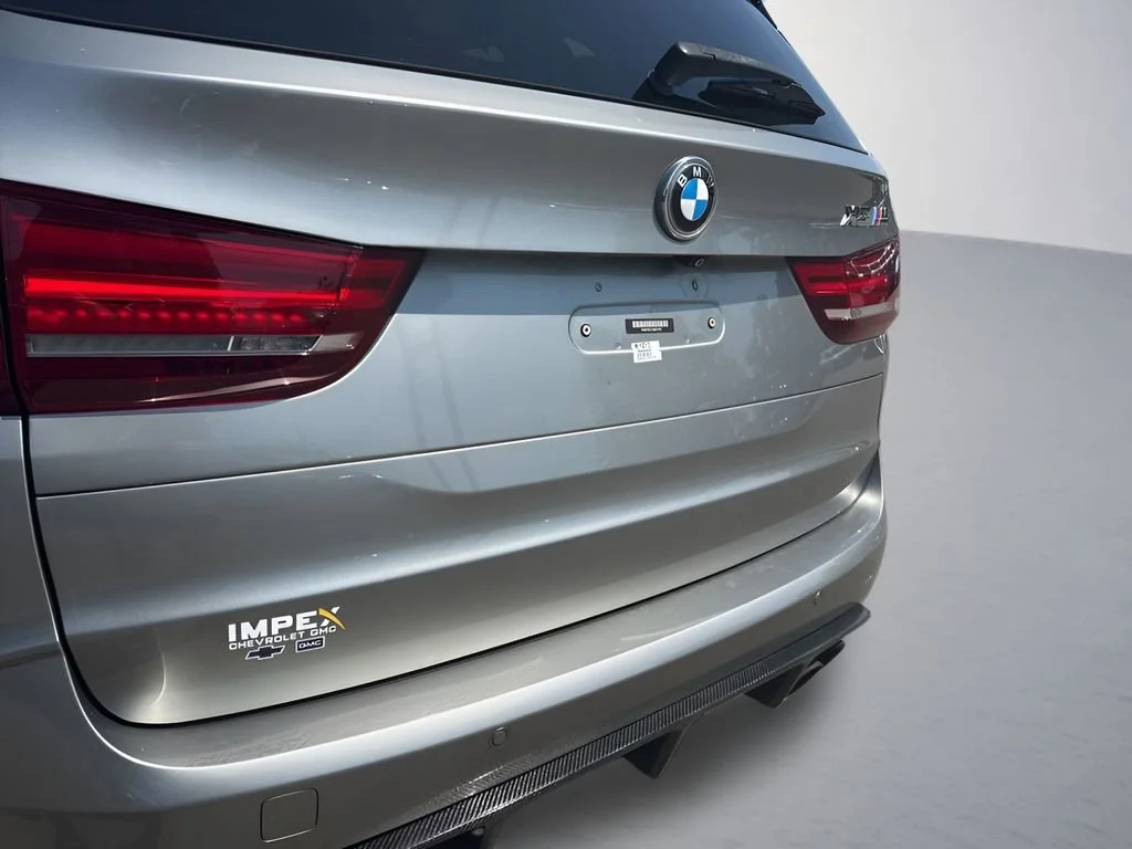 Used 2018  BMW  image 37