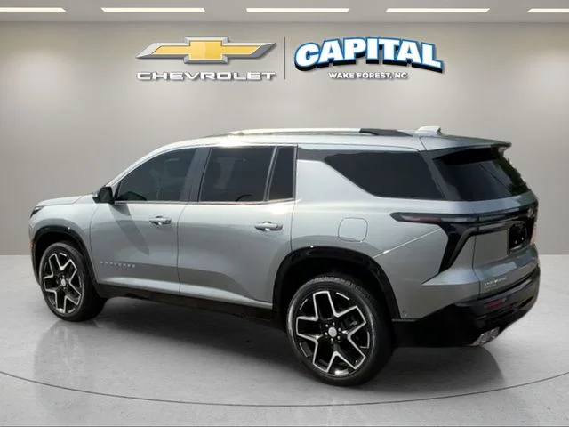 Used 2026 Gray Chevrolet High Country image 3