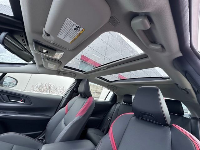 2026 Toyota Prius Plug-in Hybrid XSE - Photo 19