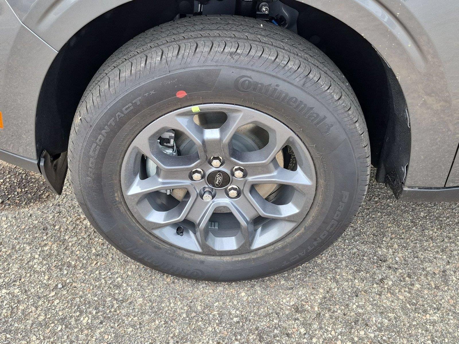 New 2026 Carbonized Gray Metallic Ford XLT image 10