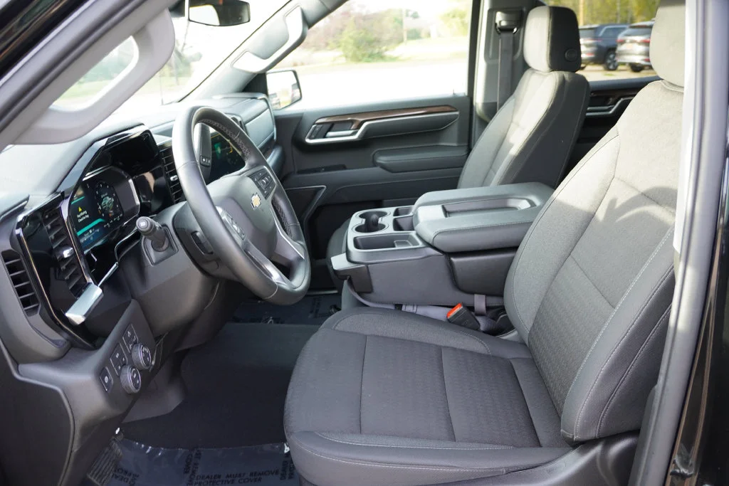 2026 Chevrolet Silverado 1500 LT - Photo 15