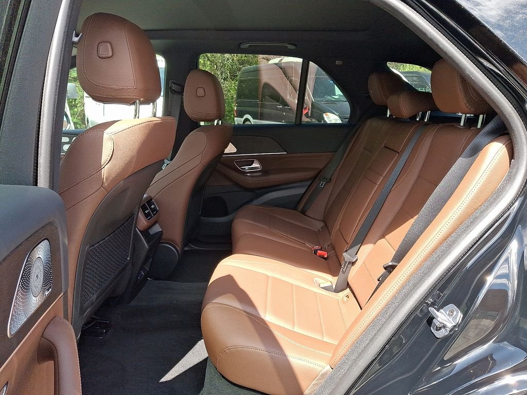Certified Used 2025 Black Mercedes-Benz GLE 450e image 10