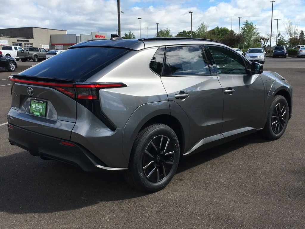 New 2026  Toyota XLE Plus image 7