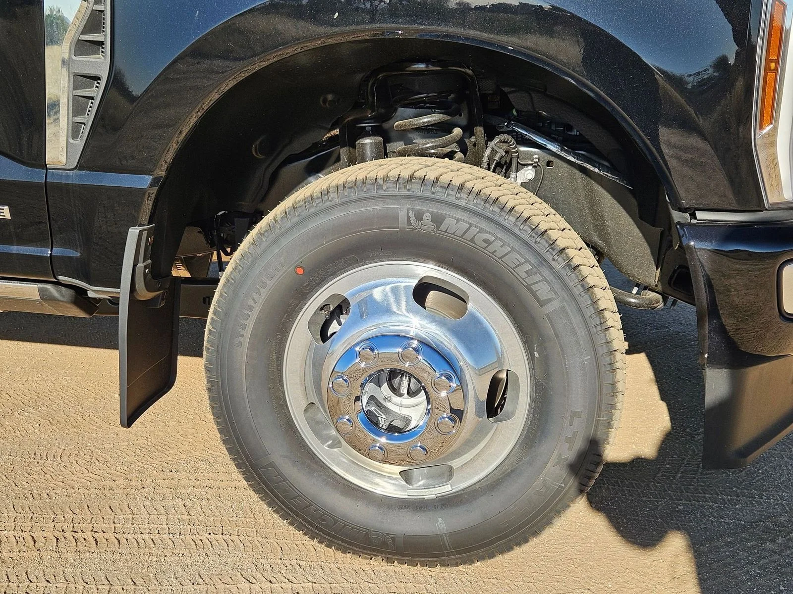 New 2026 Agate Black Metallic Ford F-350® Platinum® image 10